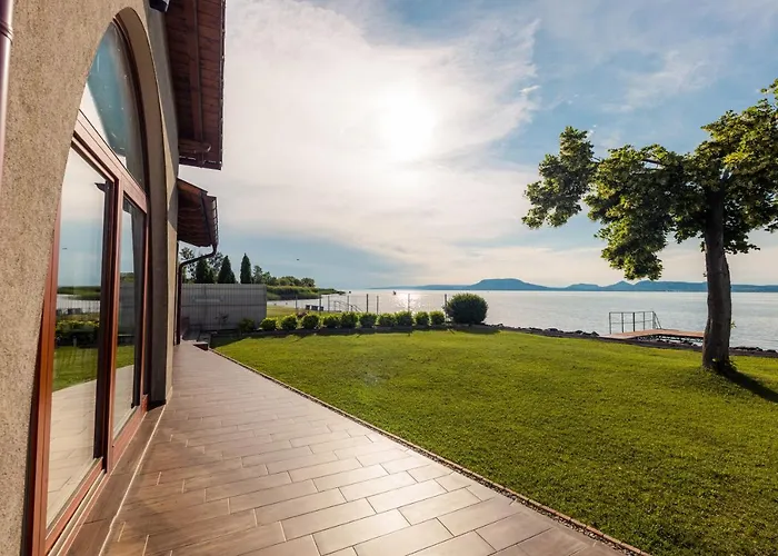 בית נופש Balaton View